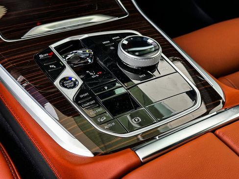 New 2026 BMW X5 M60i image 16