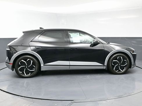 Used 2024 Hyundai Ioniq 5 Limited image 8