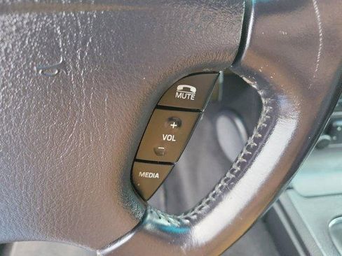 Used 2003 Ford Thunderbird Deluxe image 17