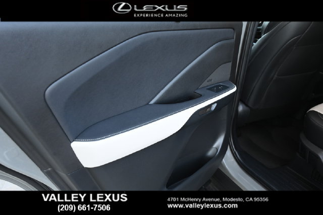 Certified 2024 Lexus TX 500h AWD w/ Technology Package image 17