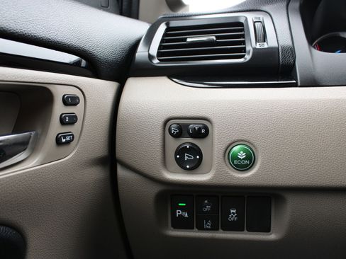 Used 2020 Honda Pilot Elite image 36