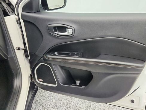 Used 2018 Jeep Compass Latitude w/ Popular Equipment Group image 27