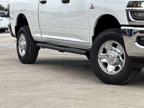 New 2026 RAM 2500 Tradesman AWD/4WD image 3