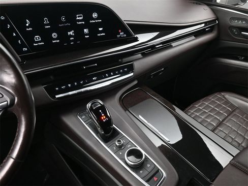 Used 2023 Cadillac Escalade ESV Sport Platinum w/ LPO, ONYX Package image 8