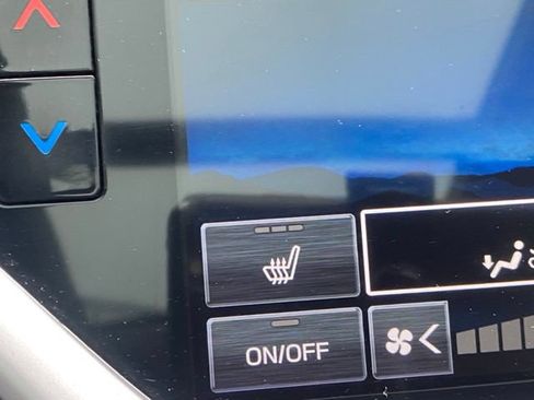 Used 2023 Subaru Ascent Limited w/ Technology Package AWD/4WD image 19