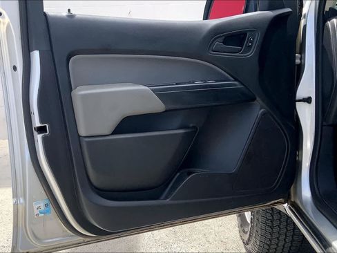 Used 2016 Chevrolet Colorado W/T w/ WT Convenience Package AWD/4WD image 27