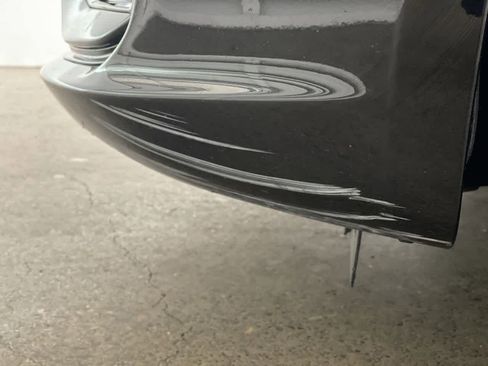 Used 2024 Chrysler Pacifica Touring-L image 35