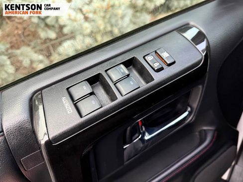 Used 2020 Toyota 4Runner TRD Off-Road image 22