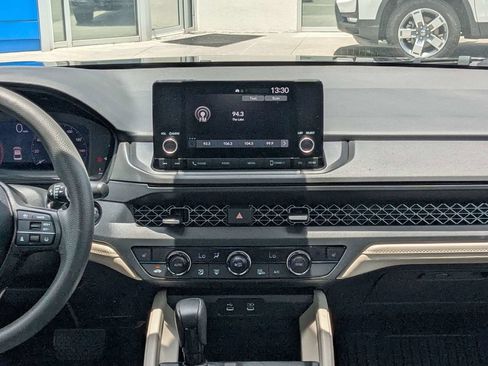 Used 2023 Honda Accord EX image 16