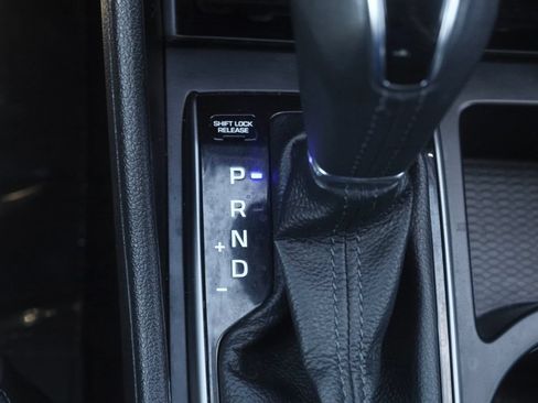 Used 2018 Hyundai Tucson Value AWD/4WD image 15
