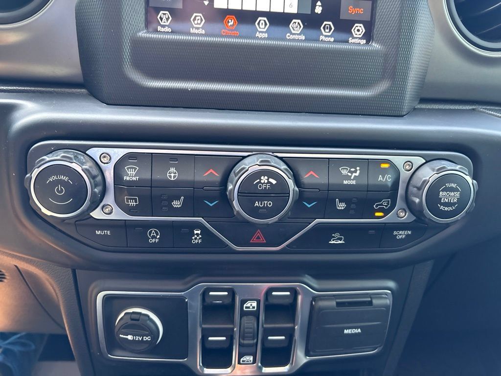 Used 2022 Jeep Wrangler Unlimited Sport AWD/4WD image 41