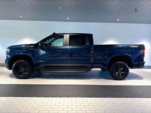 Used 2021 Chevrolet Silverado 1500 LT Trail Boss w/ Bed Protection Package AWD/4WD image 2