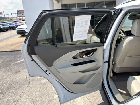 Used 2020 GMC Terrain Denali w/ Denali Premium Package FWD image 26