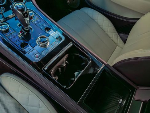 Used 2022 Bentley Continental GT image 74