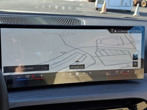 Certified 2025 BMW i4 xDrive40i w/ Premium Package image 17