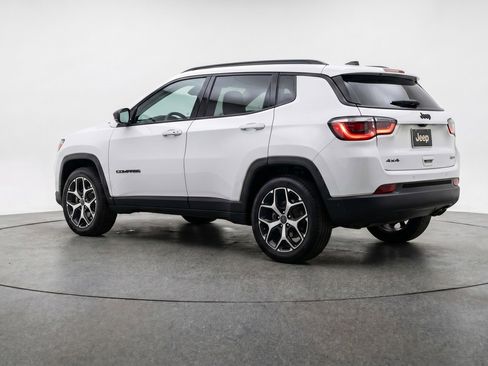 Used 2025 Jeep Compass Limited AWD/4WD image 6