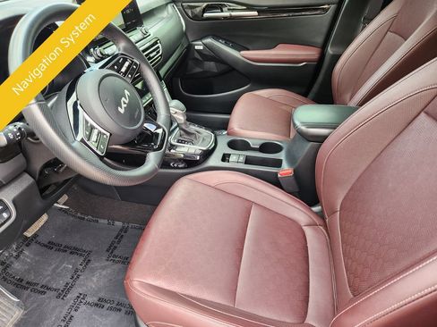 Certified 2022 Kia Seltos SX AWD/4WD image 9