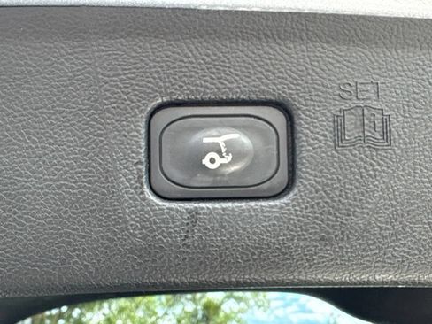 Used 2024 Ford Edge Titanium AWD/4WD image 15