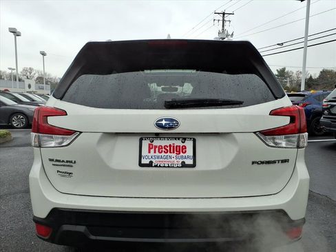 Used 2020 Subaru Forester Limited image 5