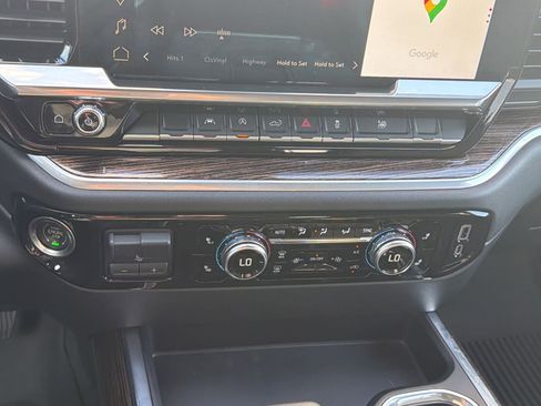 Used 2022 GMC Sierra 1500 Elevation w/ Preferred Package image 18