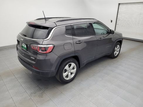 Used 2019 Jeep Compass Latitude image 10