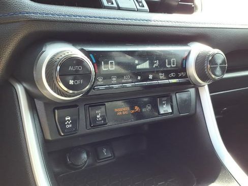 Certified 2022 Toyota RAV4 XSE w/ XSE Grade Weather Package AWD/4WD image 27