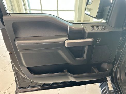 Used 2019 Ford F150 XLT w/ Equipment Group 302A Luxury AWD/4WD image 12