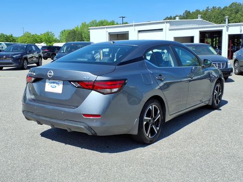 Used 2024 Nissan Sentra SV FWD image 25