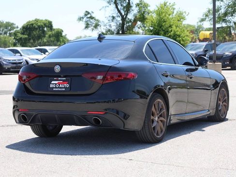 Used 2020 Alfa Romeo Giulia AWD w/ Cold Weather Package image 9