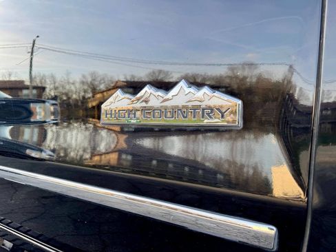 Used 2016 Chevrolet Silverado 3500 High Country w/ Duramax Plus Package image 9