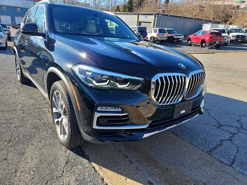 Used 2020 BMW X5 xDrive40i w/ Premium Package image 3