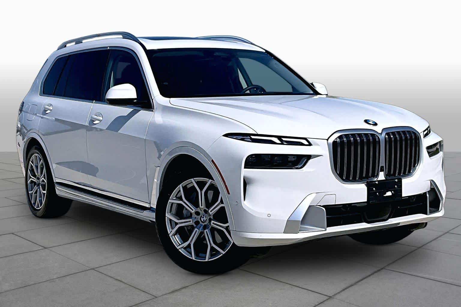 Used 2026 BMW X7 xDrive40i AWD/4WD image 2