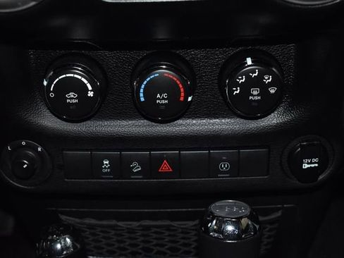 Used 2017 Jeep Wrangler Unlimited Sahara w/ Max Tow Package image 16