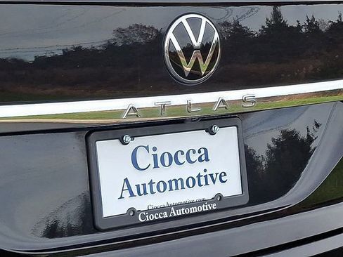 Used 2020 Volkswagen Atlas Cross Sport SE image 34