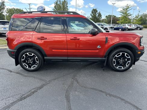 Used 2023 Ford Bronco Sport Outer Banks w/ Tech Package image 2