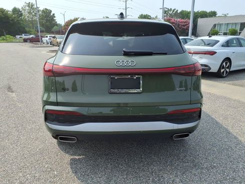 Used 2025 Audi Q5 Premium Plus w/ Premium Plus AWD/4WD image 6
