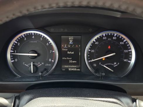 Used 2016 Toyota Highlander XLE AWD/4WD image 28