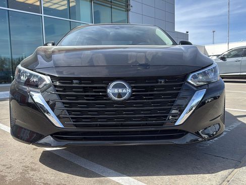 Used 2025 Nissan Sentra SV w/ All-Weather Package image 3