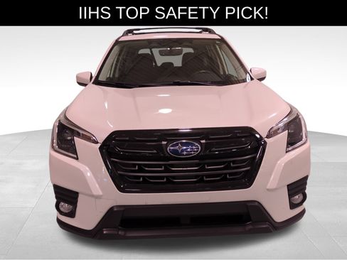 Certified 2023 Subaru Forester Premium image 10