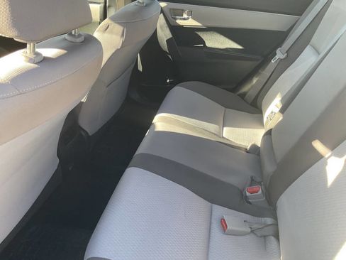 Used 2018 Toyota Corolla LE image 12