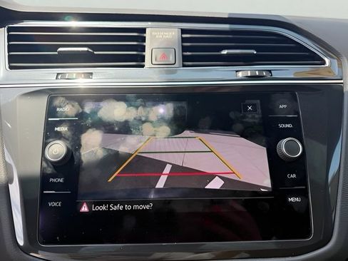 Used 2021 Volkswagen Tiguan SE R-Line AWD/4WD image 14