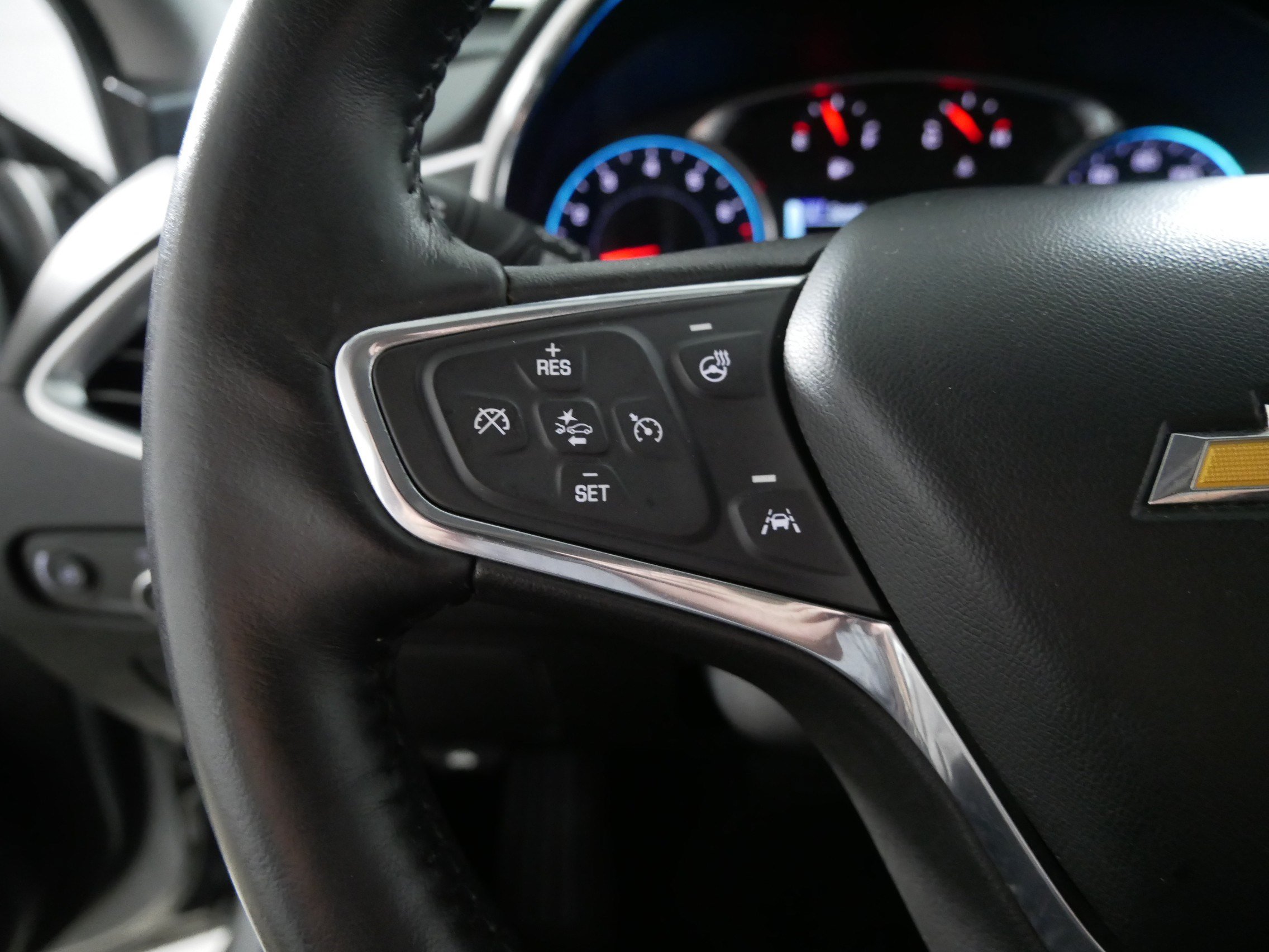 Used 2016 Chevrolet Malibu Premier w/ Driver Confidence Package FWD image 27