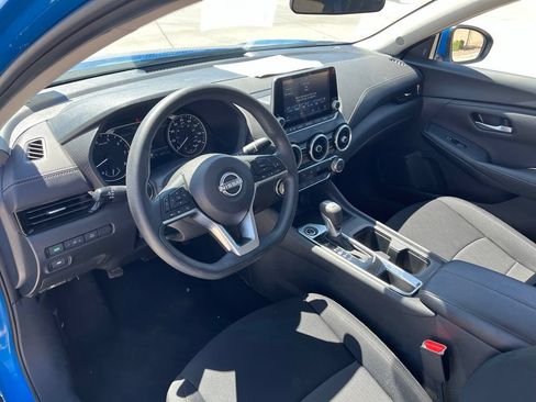 Used 2025 Nissan Sentra SV FWD image 13