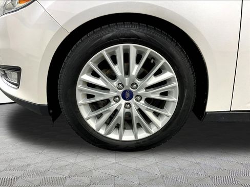 Used 2015 Ford Focus Titanium w/ Titanium Technology Package FWD image 34