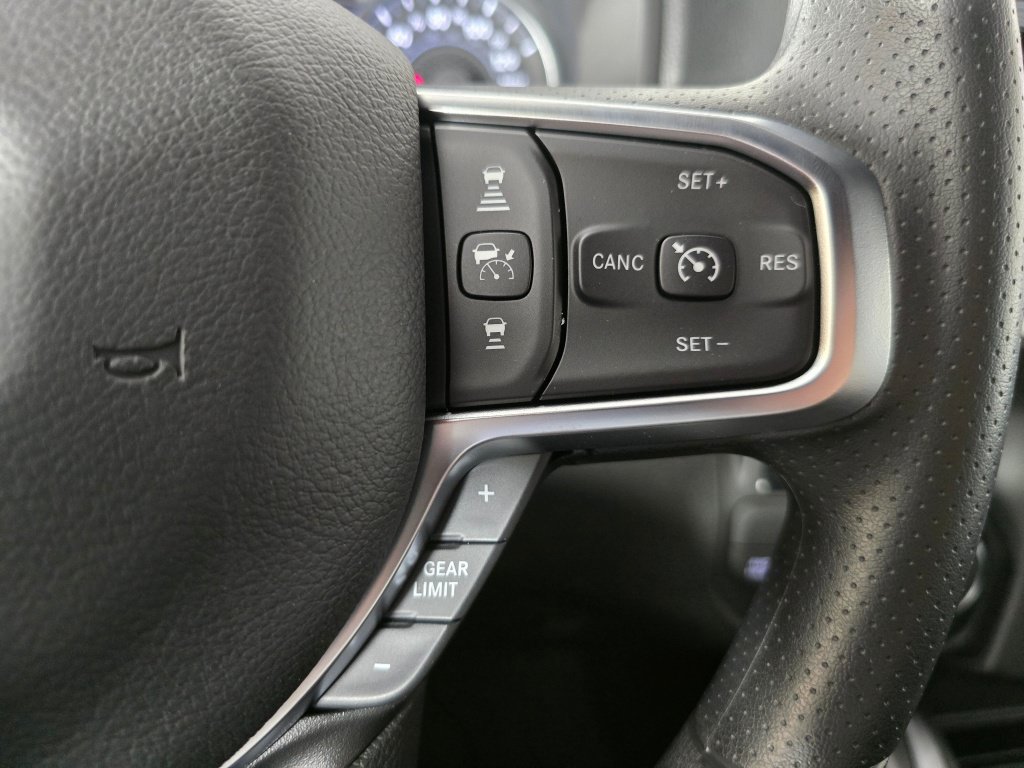 New 2026 RAM 1500 Express AWD/4WD image 27