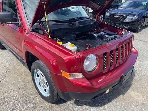 Used 2016 Jeep Patriot Sport w/ Power Value Group AWD/4WD image 24