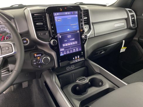 New 2026 RAM 1500 Big Horn AWD/4WD image 25