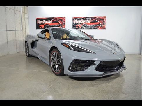 Used 2024 Chevrolet Corvette Stingray Premium Cpe w/ 3LT RWD image 2
