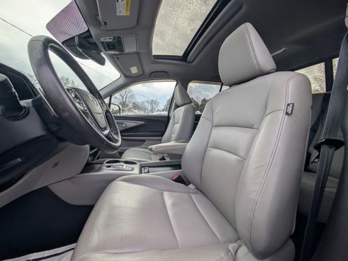 Used 2023 Honda Ridgeline RTL image 32