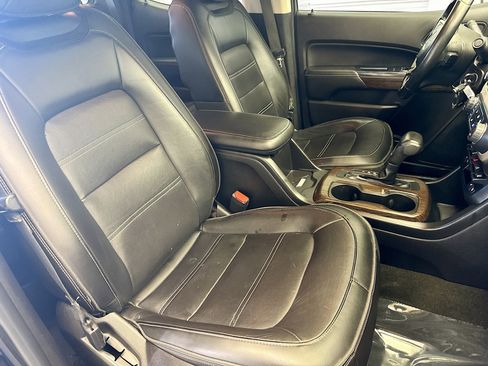 Used 2017 GMC Canyon Denali image 10